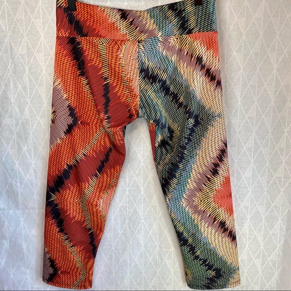 Onzie Charlie Capri Legging M/L - Picture 4 of 8